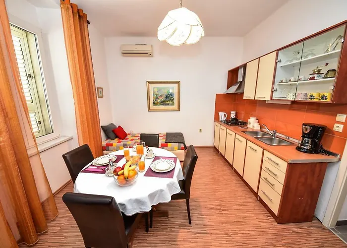 Apartment Viola