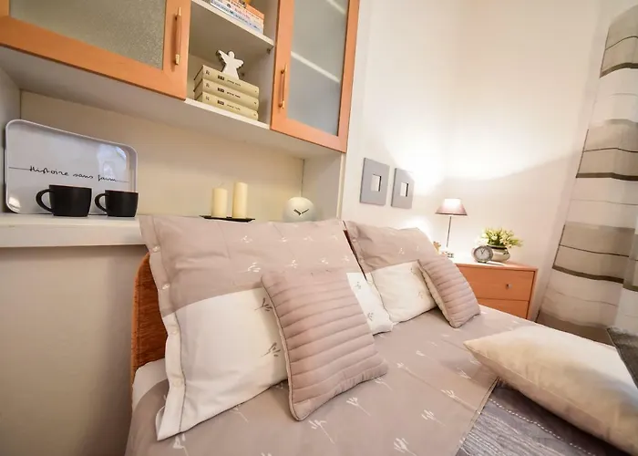 Viola Apartment *
