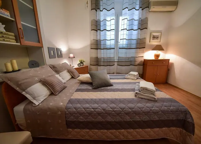 Viola Apartment *