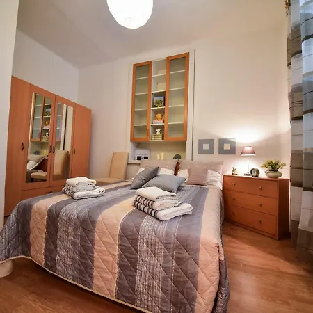 Viola Apartment *