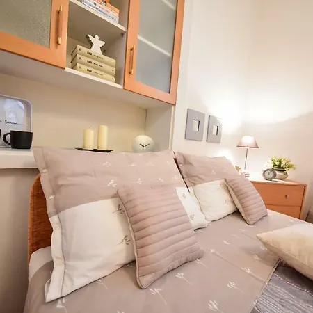 Viola Apartment *